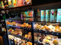 面包甜点陈列柜-星巴克(西藏路店)