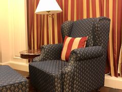 -深圳富苑皇冠假日套房酒店