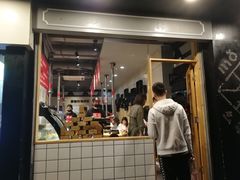 门面-么肆烤肉·中式自助·烤肉大排档(街道口季佳PAI店)