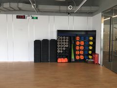 -乐刻运动健身(君临广场升级店)