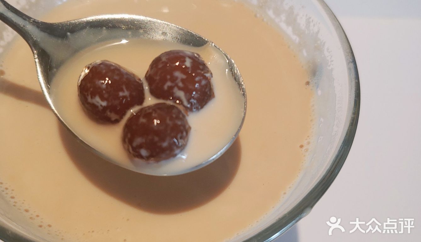 可能离开奶茶店的梦想不远了吧