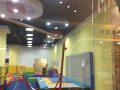 -蜩动儿童运动成长馆(恒生万鹂广场店)