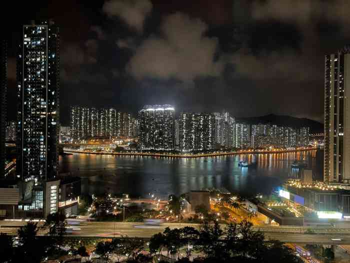 荃湾西如心酒店-"香港难得的大房,对久居内地的人而言,还是.