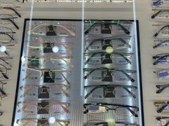 -世纪大明眼镜·林德伯格·蔡司官方授权店(武昌旗舰店)