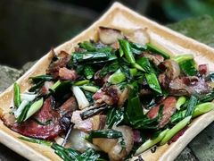 蒜苗老腊肉-青城甲(青城山店)