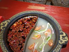 大骨鸳鸯锅-黄家码头老火锅(解放碑旗舰店)