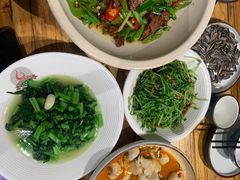 -老滇山寨•云南特色菜•地方菜•民族风情歌舞表演(金碧店)