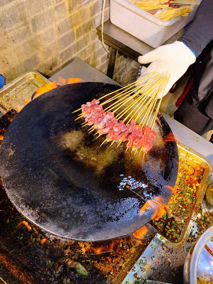 遇见烧烤·烈火牛肉(江汉路水塔街店)