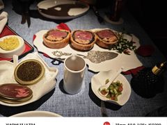 -弦月窗LUNETTE BY AMANDA(复兴路店)