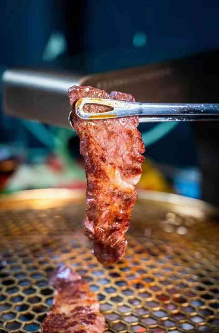 花果牛魔王烤肉-"在二马路,地方很好找,正对面有个停车场挺.