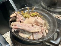 -荣基四海一家·家常菜·海鲜大排档(新安店)