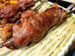 烤羊腰-乡村馕坑肉·烧烤·新疆菜·本地人更爱吃(阿勒泰首店)
