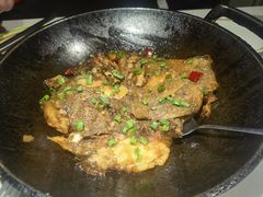 锅烧深海碟鱼头-大份-开海·红岛海鲜虾水饺(石老人店)