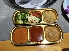 -鹤之乡·齐齐哈尔东北炭火烤肉(昆明盈江路店)