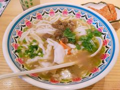 -鑫花溪牛肉米粉(人民广场店)