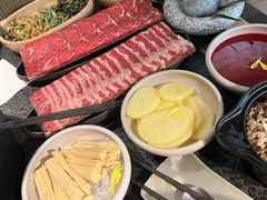 -三出山火锅(南京万象天地店)