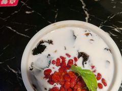 红豆椰汁龟苓膏-西关味(大卫城店)