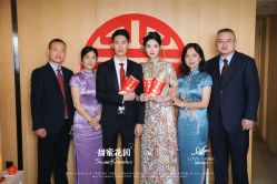 -LOVE SHINE婚纱·红鼎庄龙凤褂·妈妈装定制