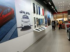 -TESLA 特斯拉(北京颐堤港体验店)