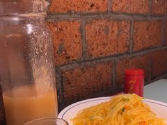 -鱼窝棚柴火铁锅炖(富山屯店)