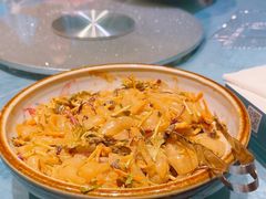-海派美食·家宴海鲜青岛菜·石锅鲽鱼头(东方城店)