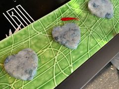 爆浆黑虎虾丸-大隐·成都火锅Bistro(合生麒麟新天地店)