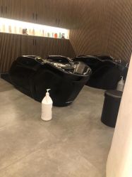 -C-18 SALON
