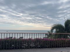 -日落吧·海景咖啡厅·餐酒吧·鸡尾酒·下午茶·乐队表演·浪漫夕阳·三亚文华东方酒店