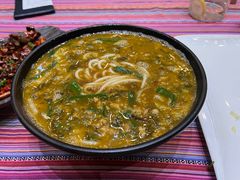 小锅米线-香巴拉云南餐厅(华莱坞店)