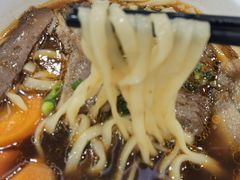 金牌红烧牛肉面-康师傅私房牛肉面(北京南站店)