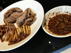 -黔蘑菇四季餐厅(观山湖店)