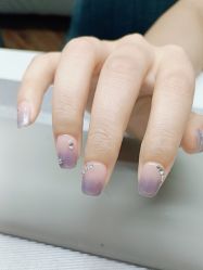-小黑瓶美甲美睫