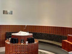 -上海虹桥中心爱琴海亚朵S酒店