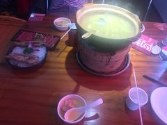 -捞围鲜·港式打边炉(海阳路店)