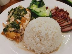 油鸡瘦叉拼盘饭-澳门陈光记烧味饭店(南京德基广场店)