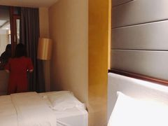 -张掖华辰国际大酒店