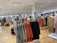 -优衣库(郑州丹尼斯大卫城店)