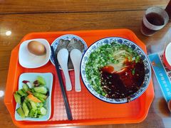 -伊穆祥牛肉面总店·清真