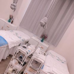 -More摩尔医美の注射线雕光电中心