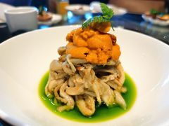 酱麻油海胆拌秋茄-杭州西子湖四季酒店·金沙厅