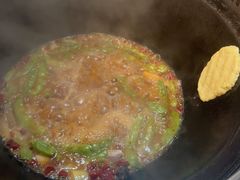 -哈尔滨烧烤·山河村铁锅炖(交大店)