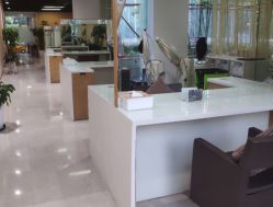 -CARR SALON