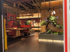 -芝小官毛肚火锅海鲜自助(苏州吴江区万宝店)