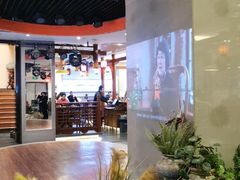 -小天鹅火锅·一线江景洪鼎旗舰店(洪崖洞店)