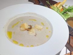 奶油蘑菇汤-秀儿家の小确幸花园西餐厅