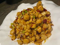 宫爆鸡丁-青叶202都市餐厅(迪诺水镇店)