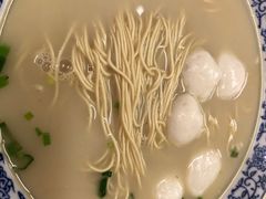 鱼丸鱼汤面-面婆婆东台鱼汤面(湛江路店)
