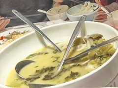 金牌酸菜笋壳鱼-滋色臻选川菜(北京坊旗舰店)