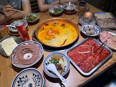 -洱火云南酸菜牛肉火锅(石景山当代商城店)