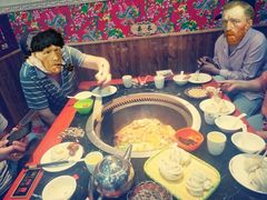 -袁小二大东北铁锅炖(吉祥村总部)